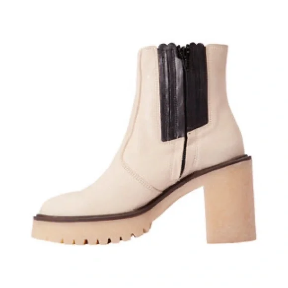 Free People James Chelsea Boot in White - Picture 6 of 7